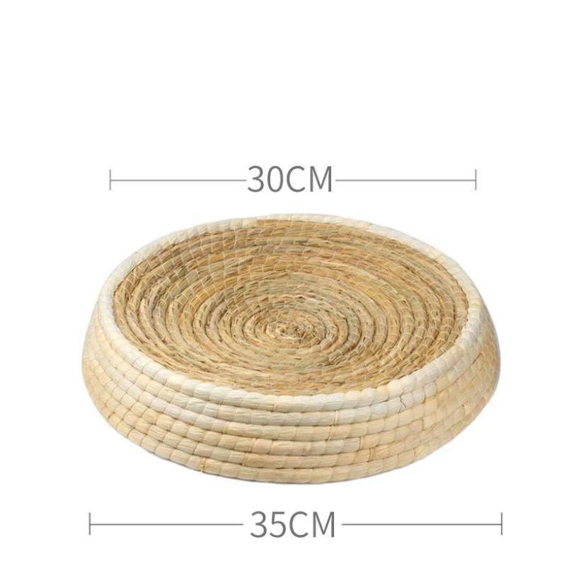 Round cat scratcher with raised edge for everyday scratching