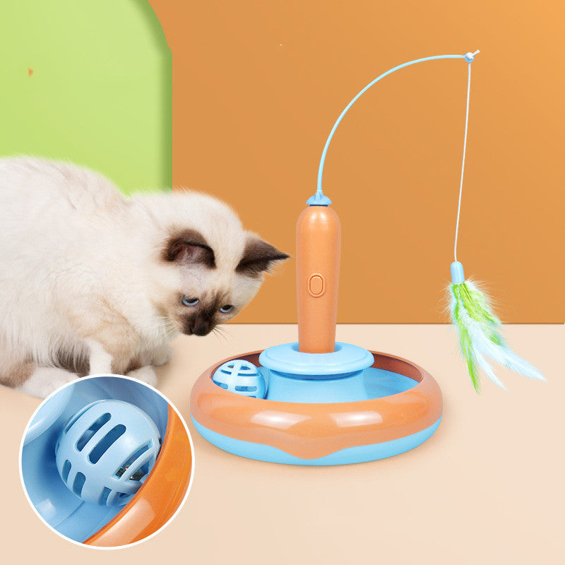 Electronic motion cat toy in use